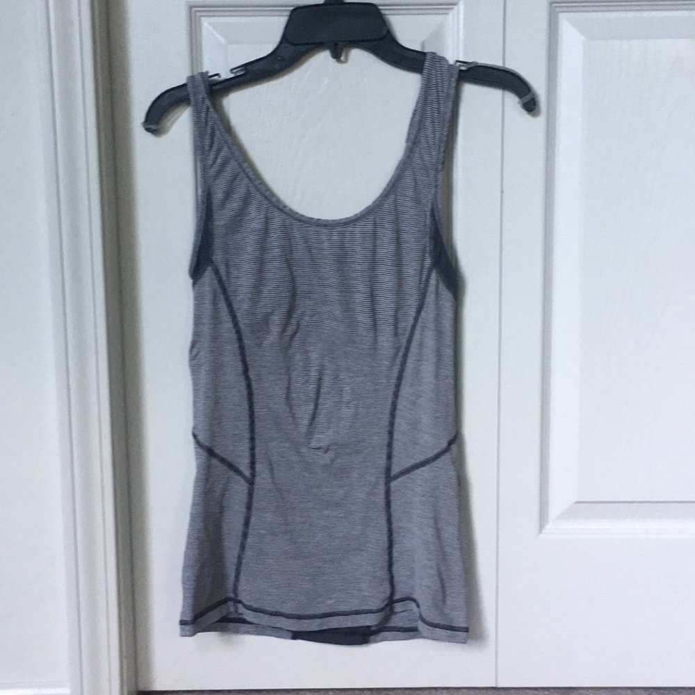 GUC Lululemon grey and white striped workout tank